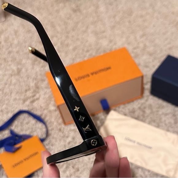 Louis Vuitton My Monogram Sunlgasses - Picture 8 of 16